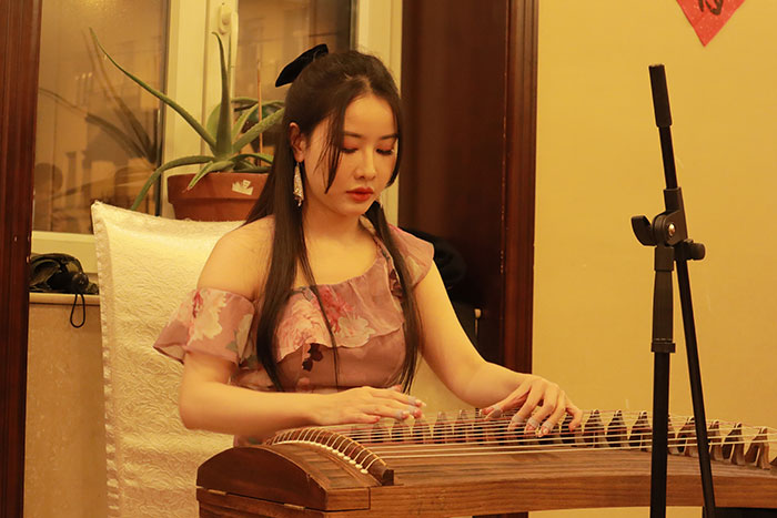 罗兰大学孔子学院举办2023年春节联欢会