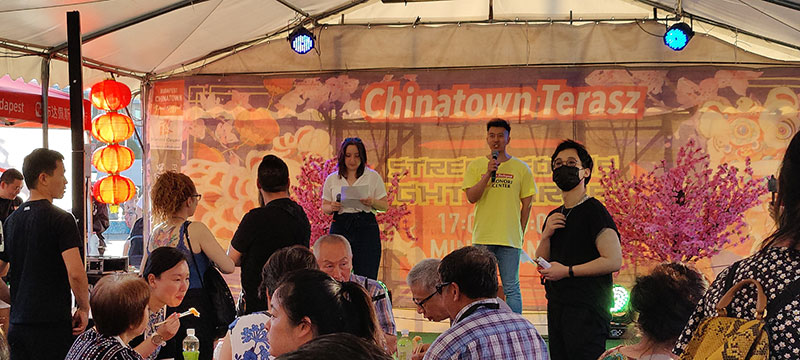 罗兰孔院师生演出助力布达佩斯唐人街夜市十周年庆典活动