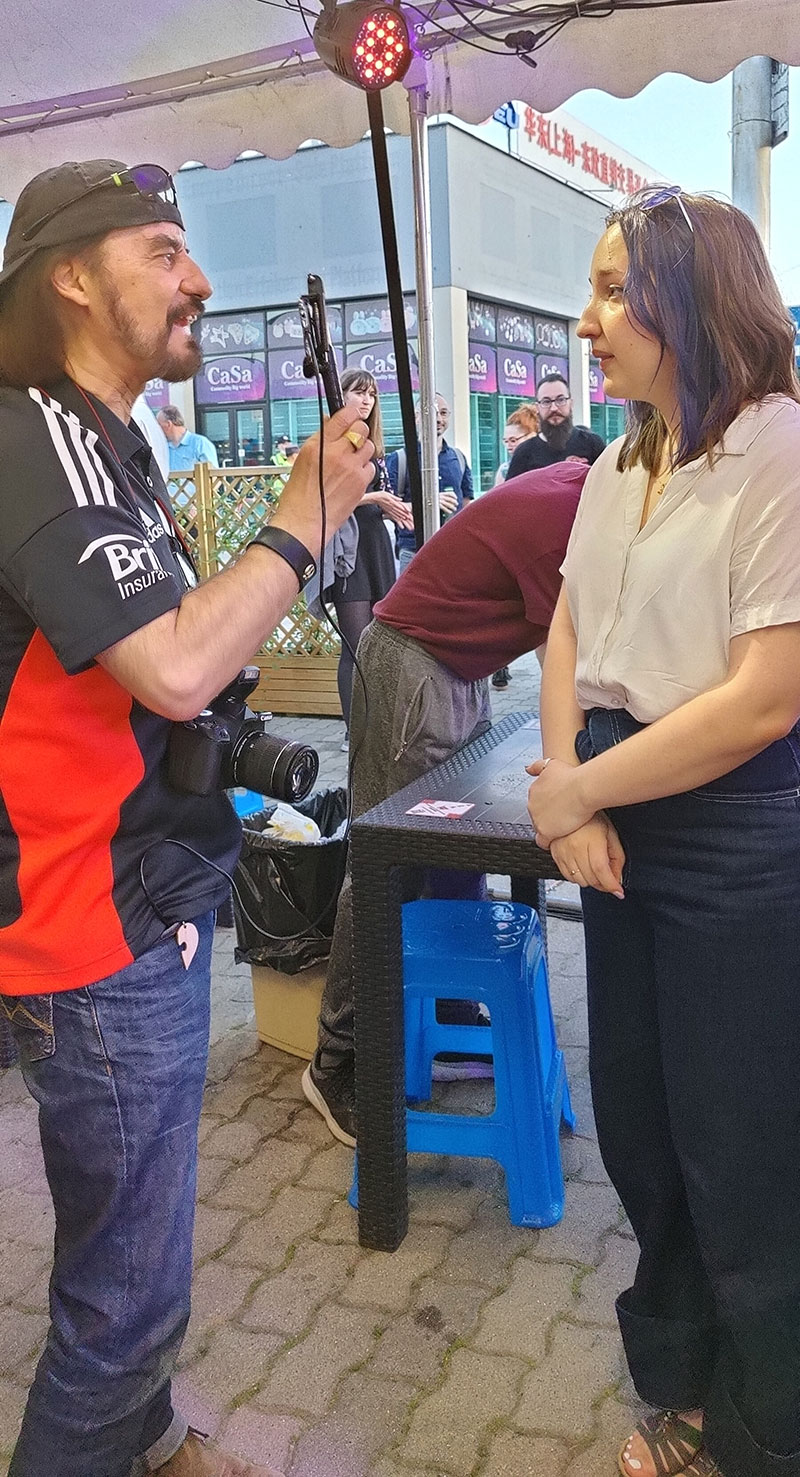 罗兰孔院师生演出助力布达佩斯唐人街夜市十周年庆典活动